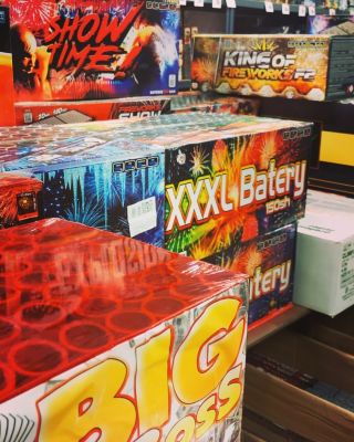 Co takhle letos nějaký ten ohňostroj ?!? Koukněte na www.pyrotechnikapardubice.cz🎇💥 #ohnostroj #ohňostroj #pyro #firework...