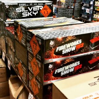 Silvestr se blíží !!!! Nakupte si pyrotechniku. 🎇💥🎆🥳 #pyro #ohnostroj #pyrotechnika #fireworks #firework #pyroshow...